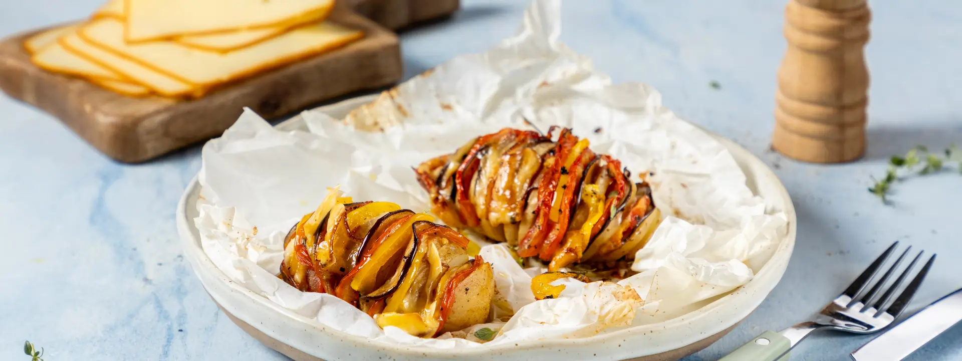 Header Image Πατάτες γεμιστές στη λαδόκολλα με Alpiland Gouda smoked