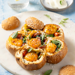 Πίτσα μαργαρίτα, συνταγή με τυριά Alpiland.