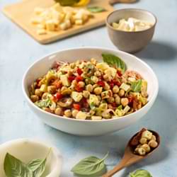 Κρύα σαλάτα με ρεβίθια και τυριά Alpiland