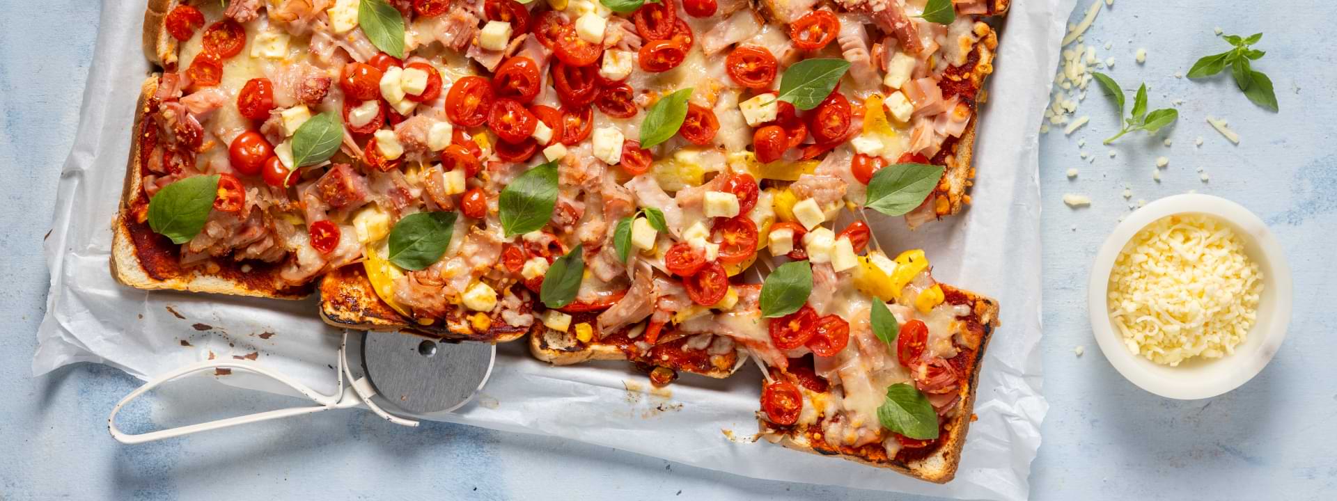 Header Image Πίτσα τοστ με Alpiland τυριά