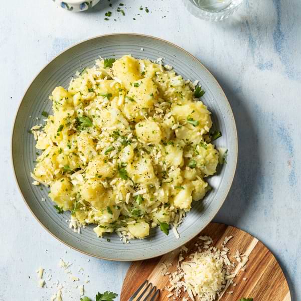 Αυστριακή πατατοσαλάτα